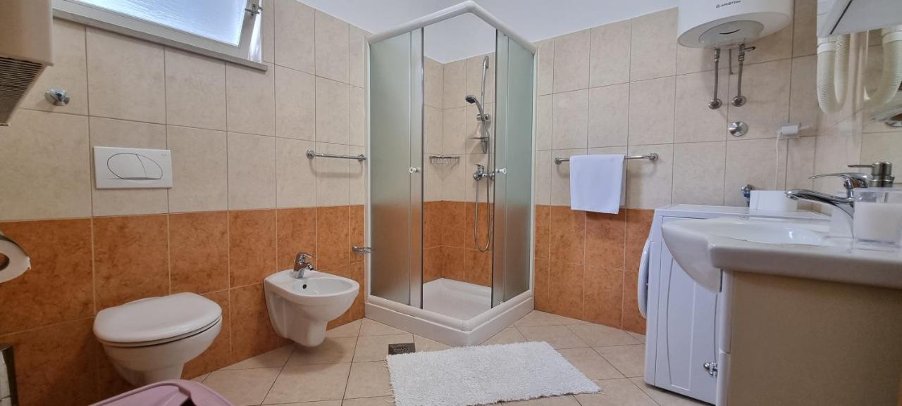 Apartments Anamarija オパティヤ エクステリア 写真