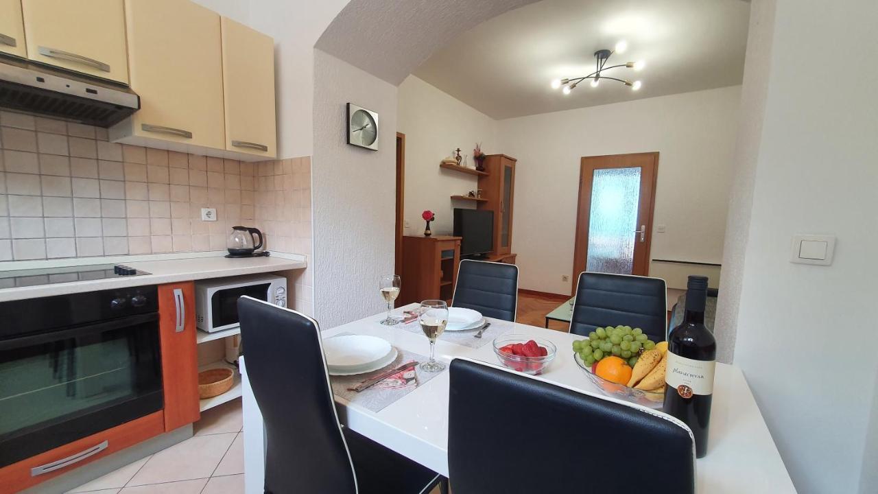 Apartments Anamarija オパティヤ エクステリア 写真