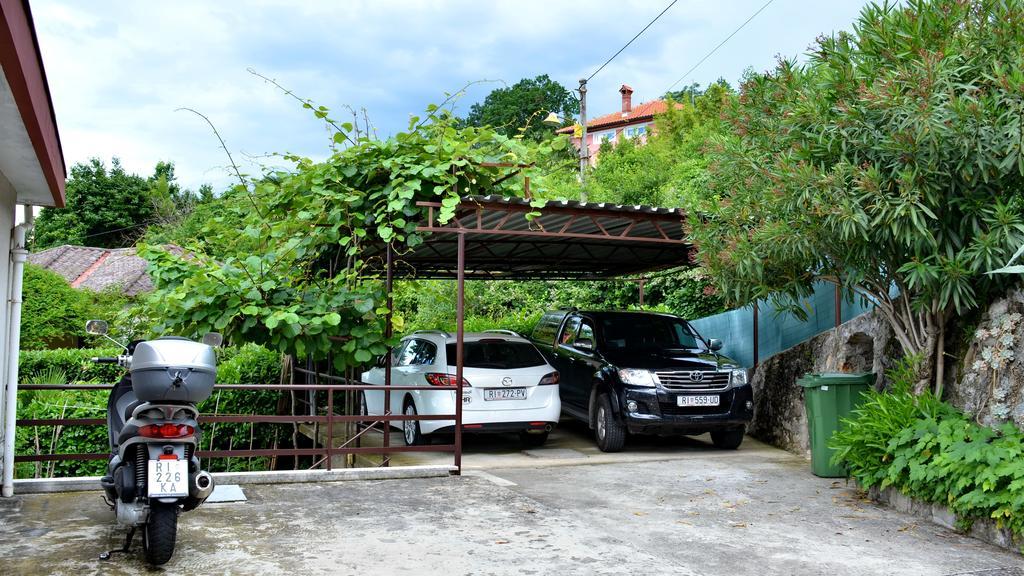 Apartments Anamarija オパティヤ エクステリア 写真